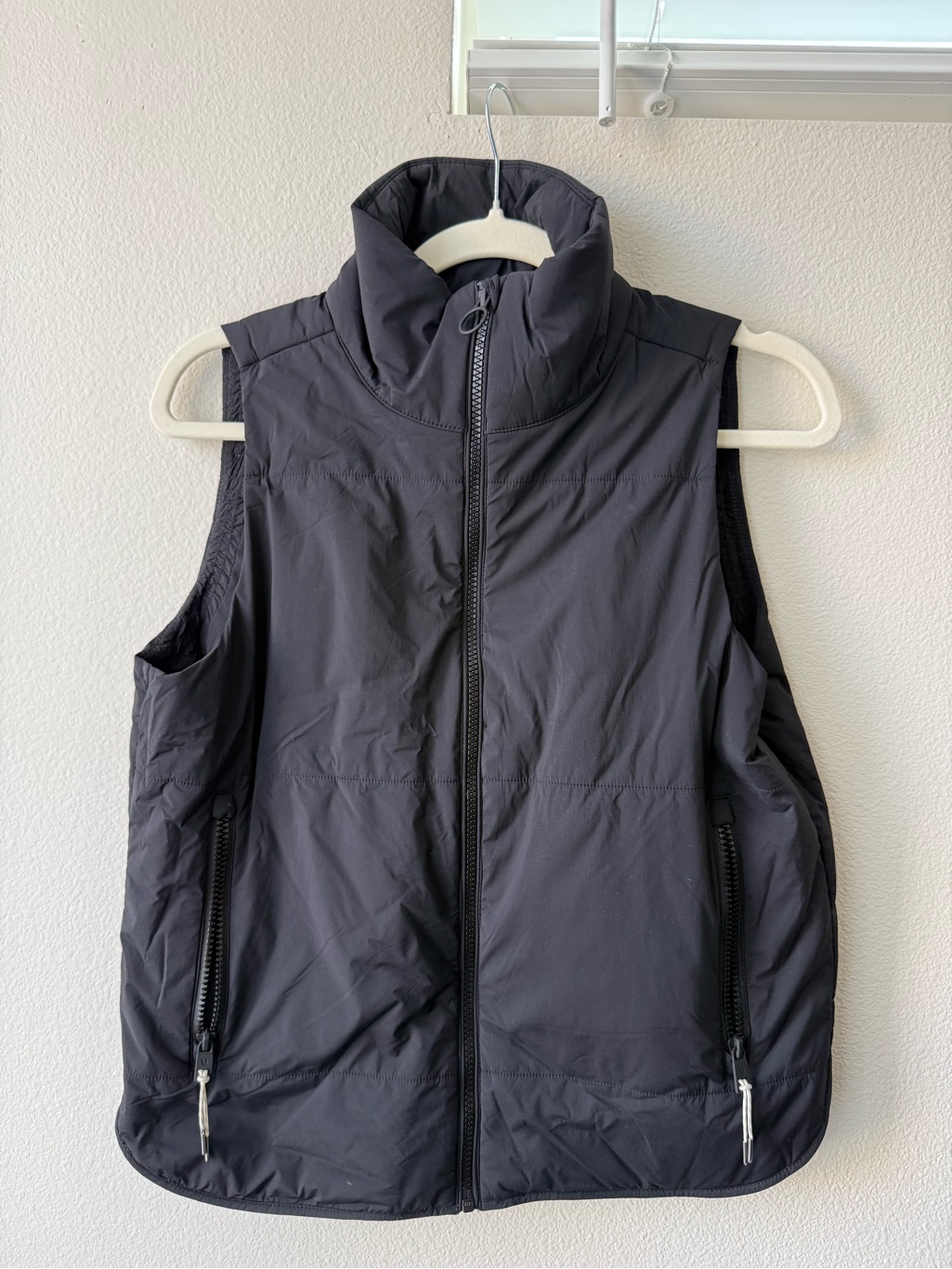 Vuori Women’s Black Canyon Insulated Vest